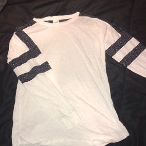 VS Pink long sleeve tee